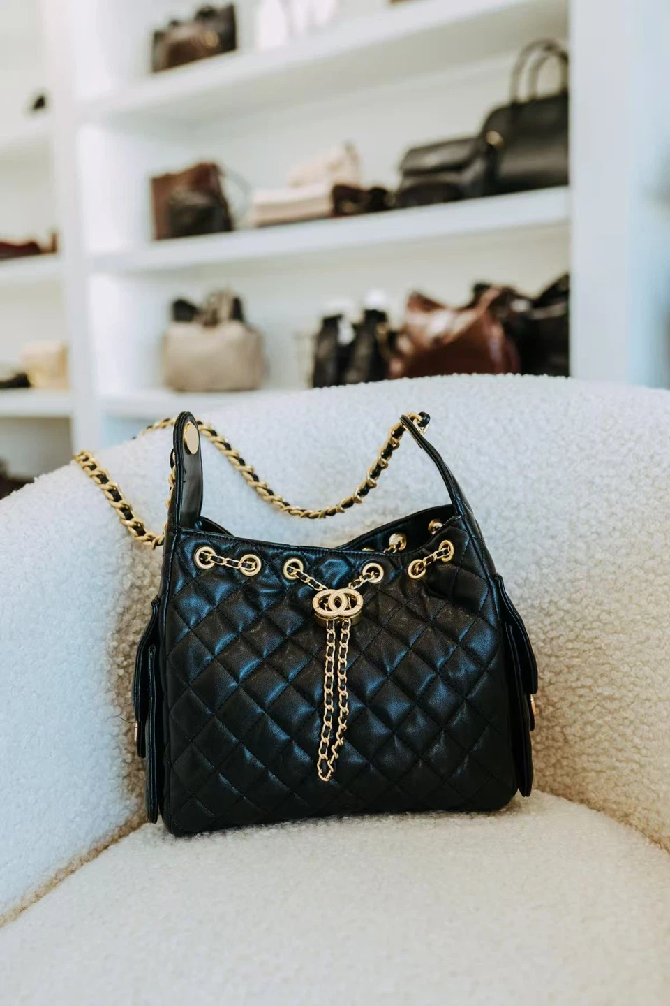 PARISIA Quilted Chain Bucket Bag