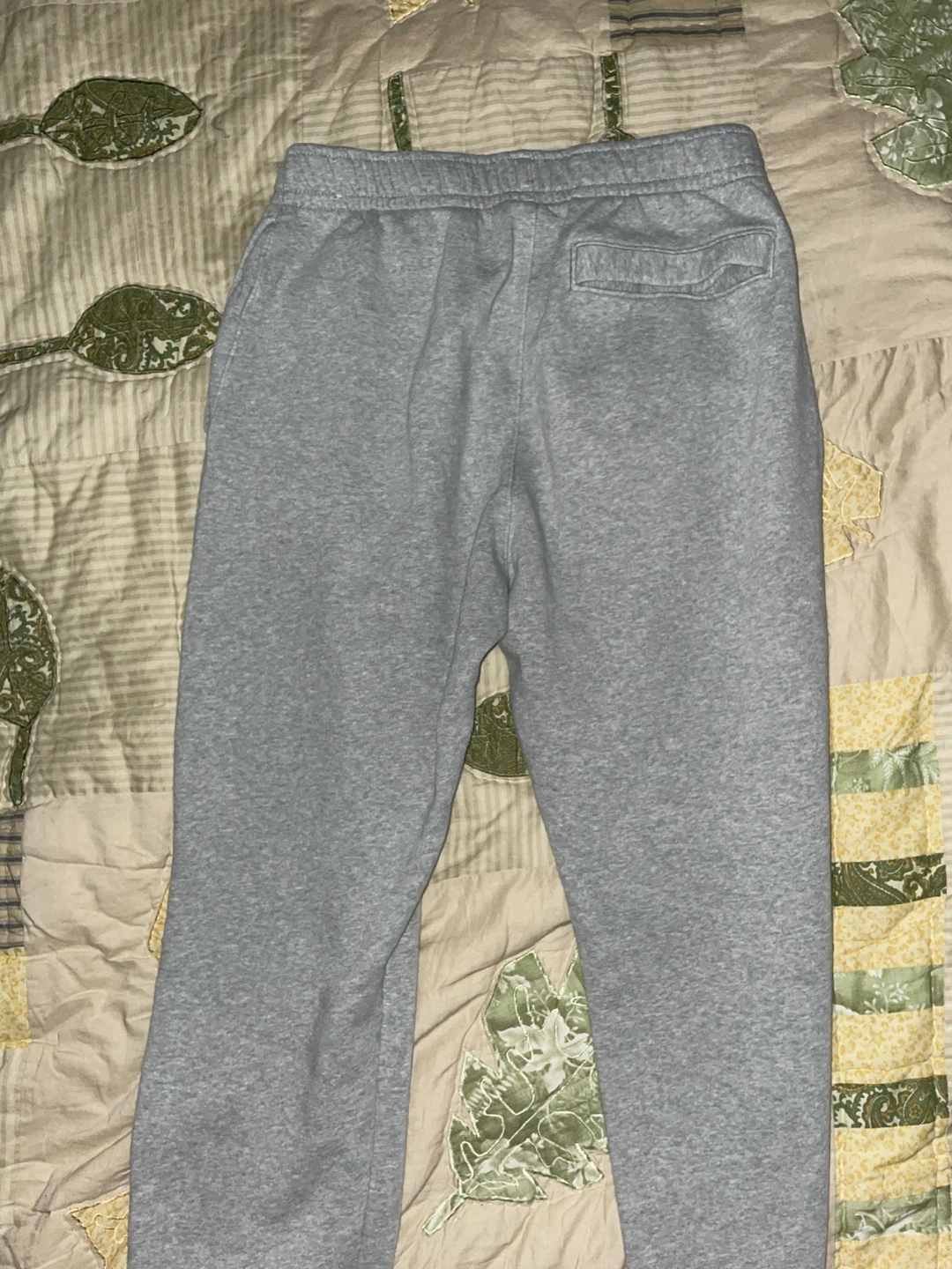 Nike Grey Fleece uncufed Sweatpants - photo 4
