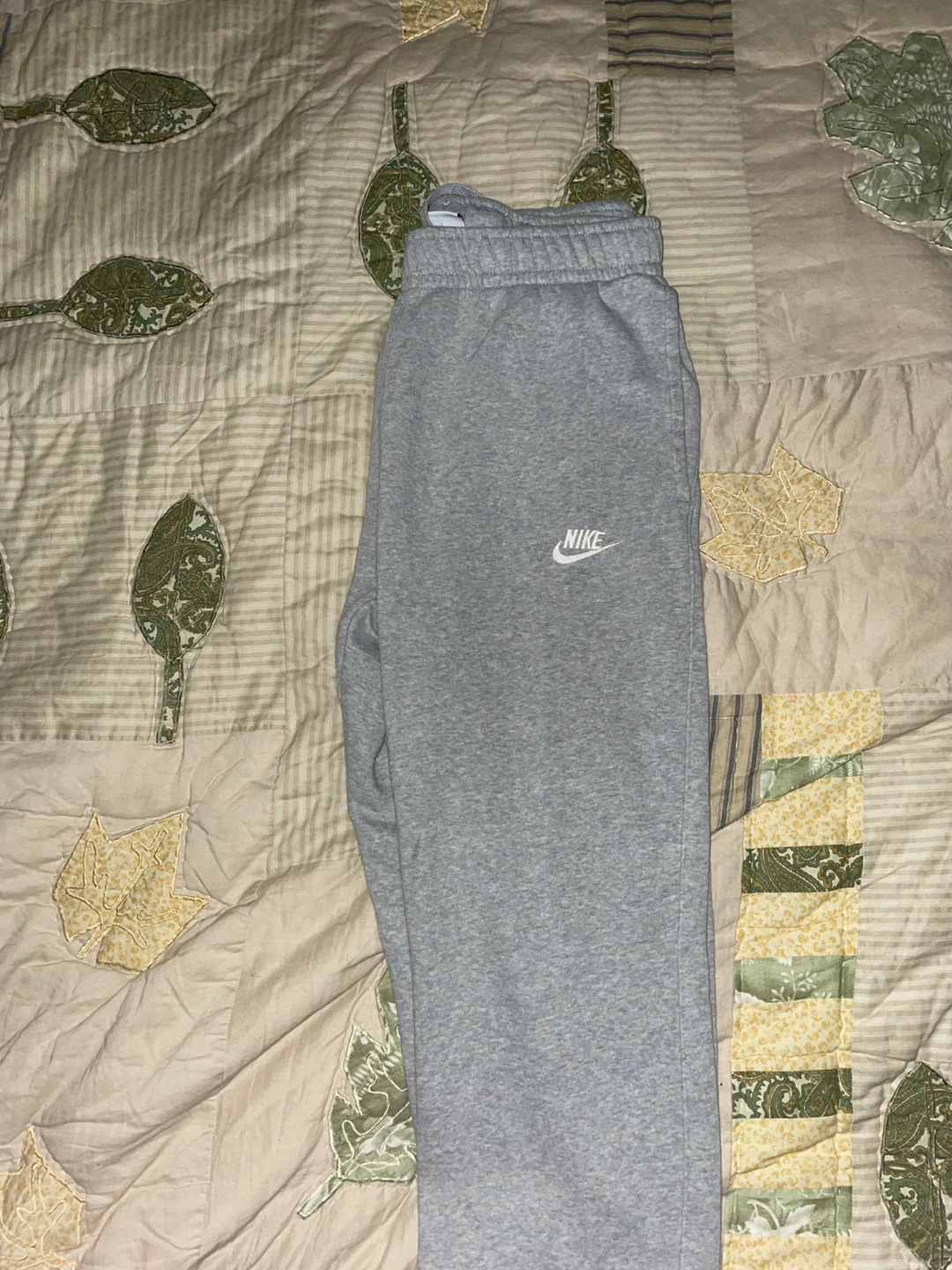Nike Grey Fleece uncufed Sweatpants