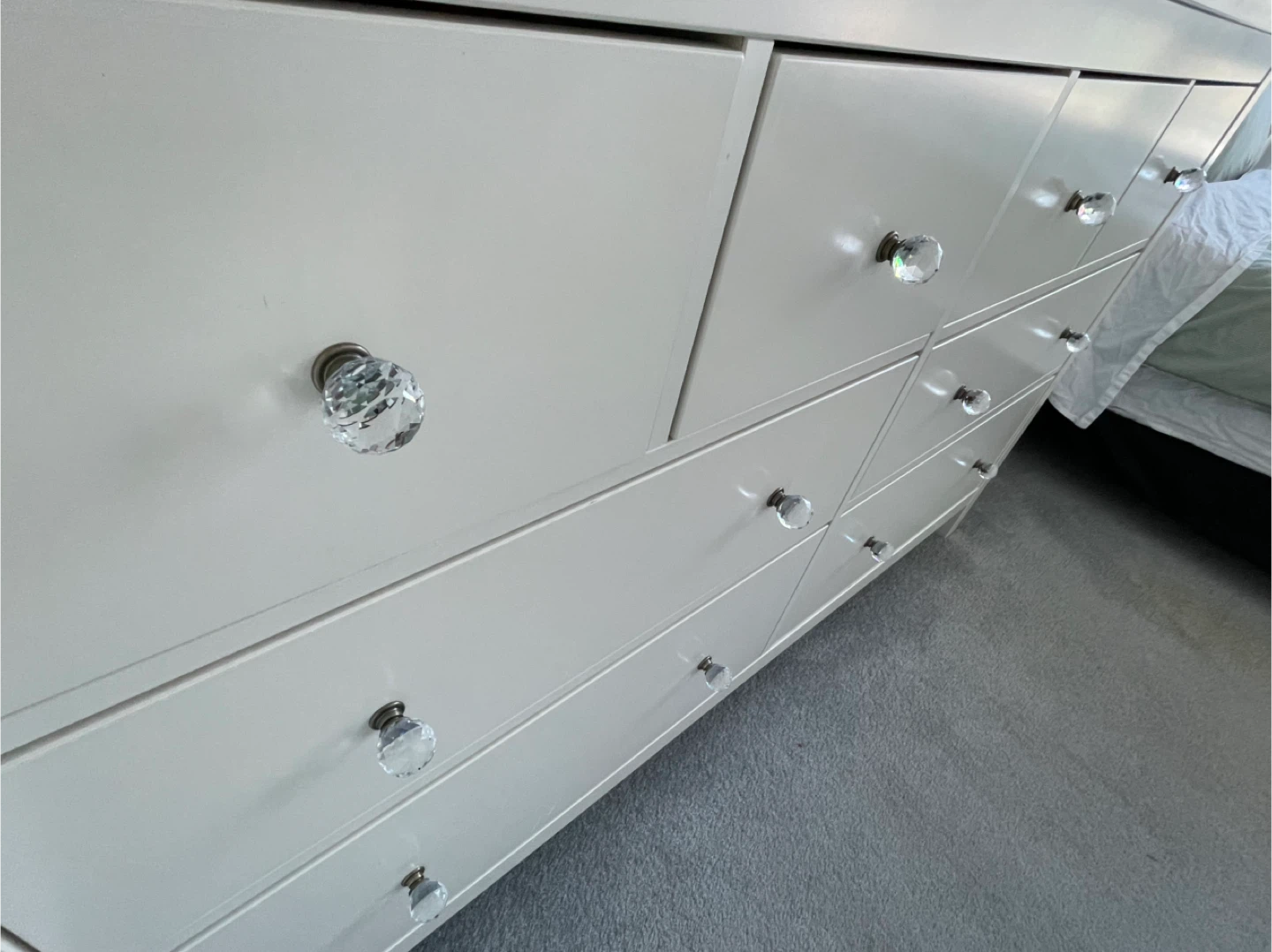 White Dresser with 8 Drawers and Crystal Knobs - photo 2
