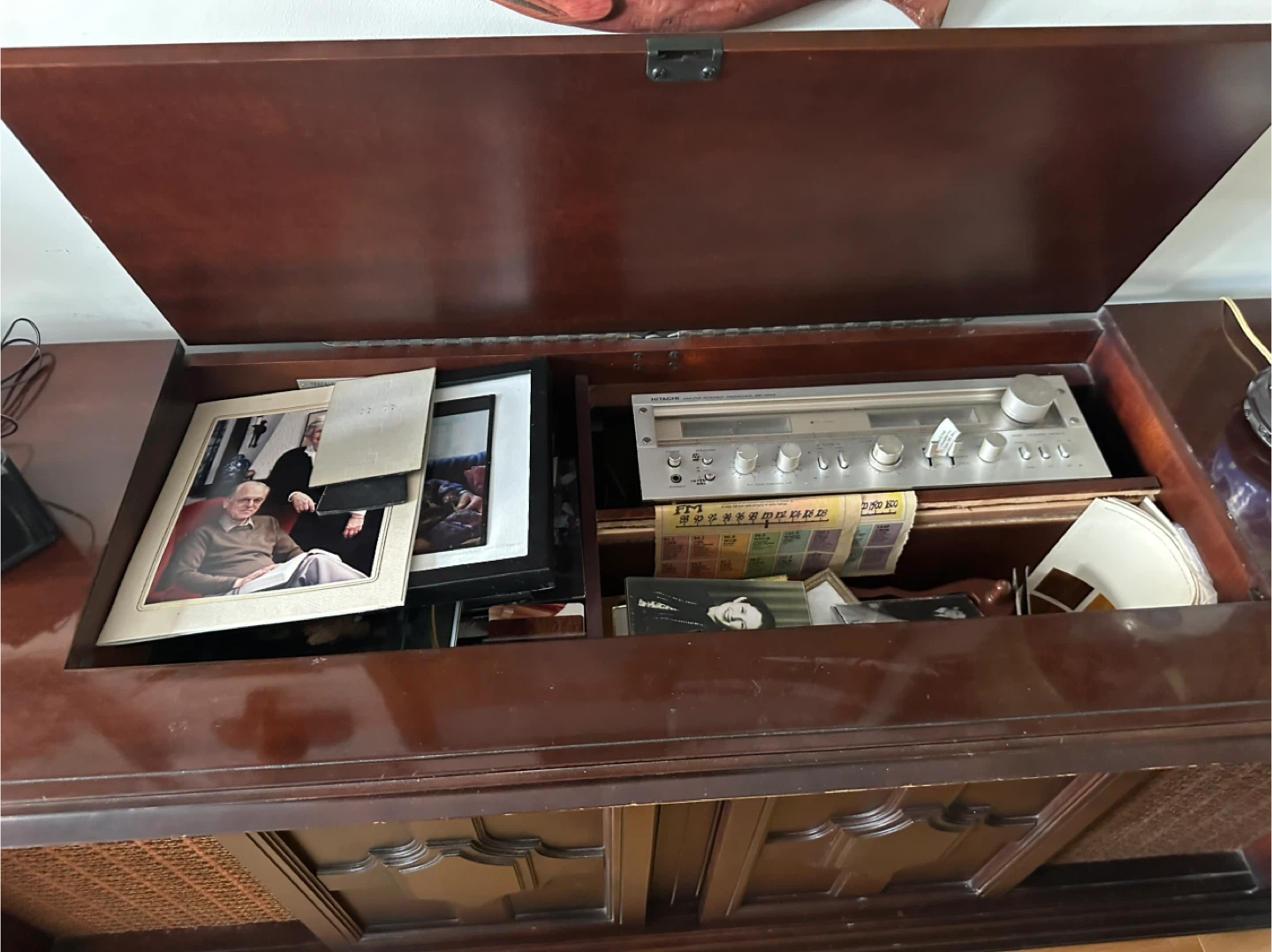 🏆Vintage Stereo Console - photo 2