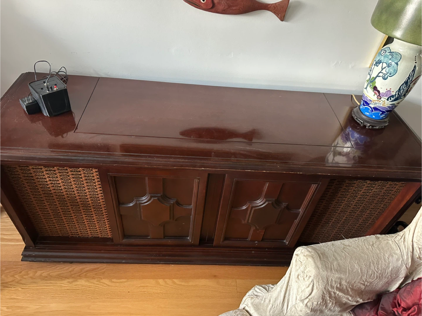🏆Vintage Stereo Console