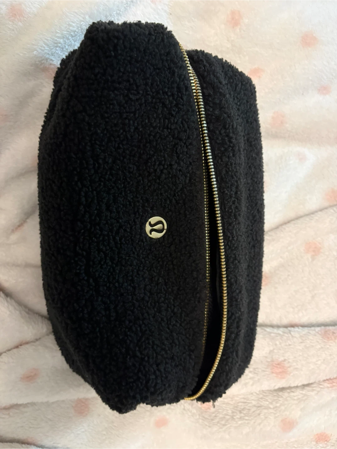Lululemon Sherpa Pouch