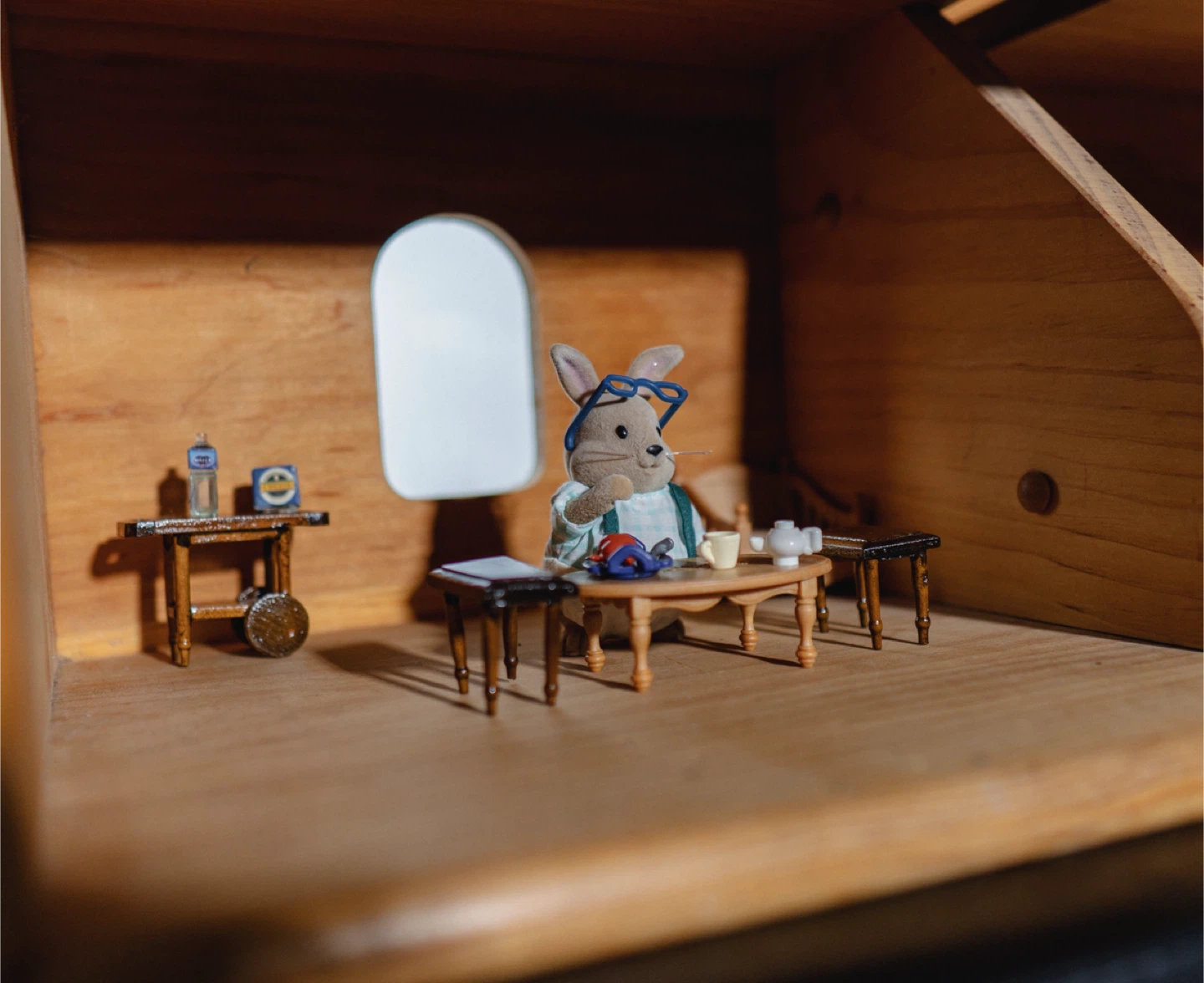 Dollhouse with Bunny Family and Accessories - photo 4