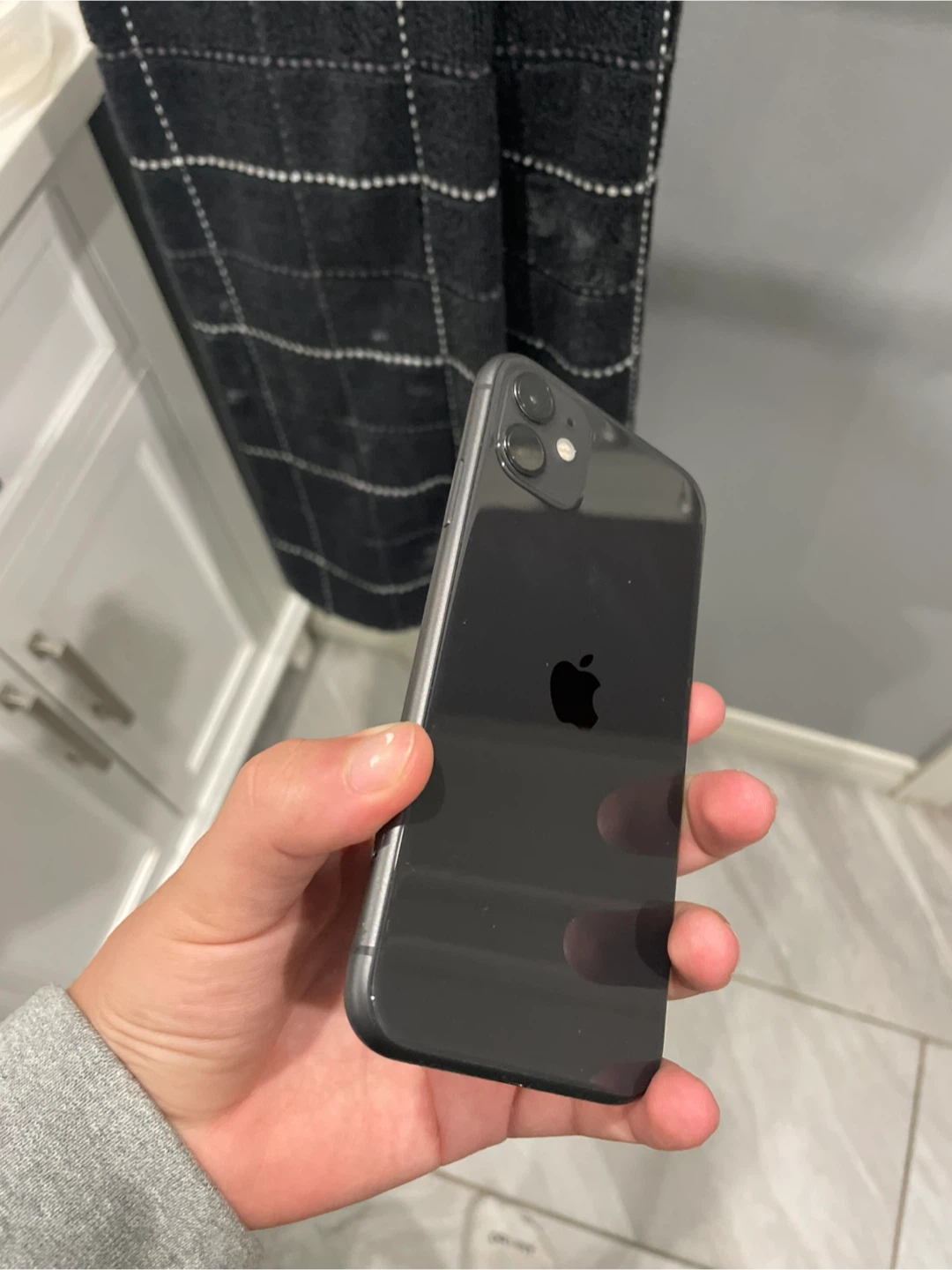 Apple iPhone 11 - Black - photo 3