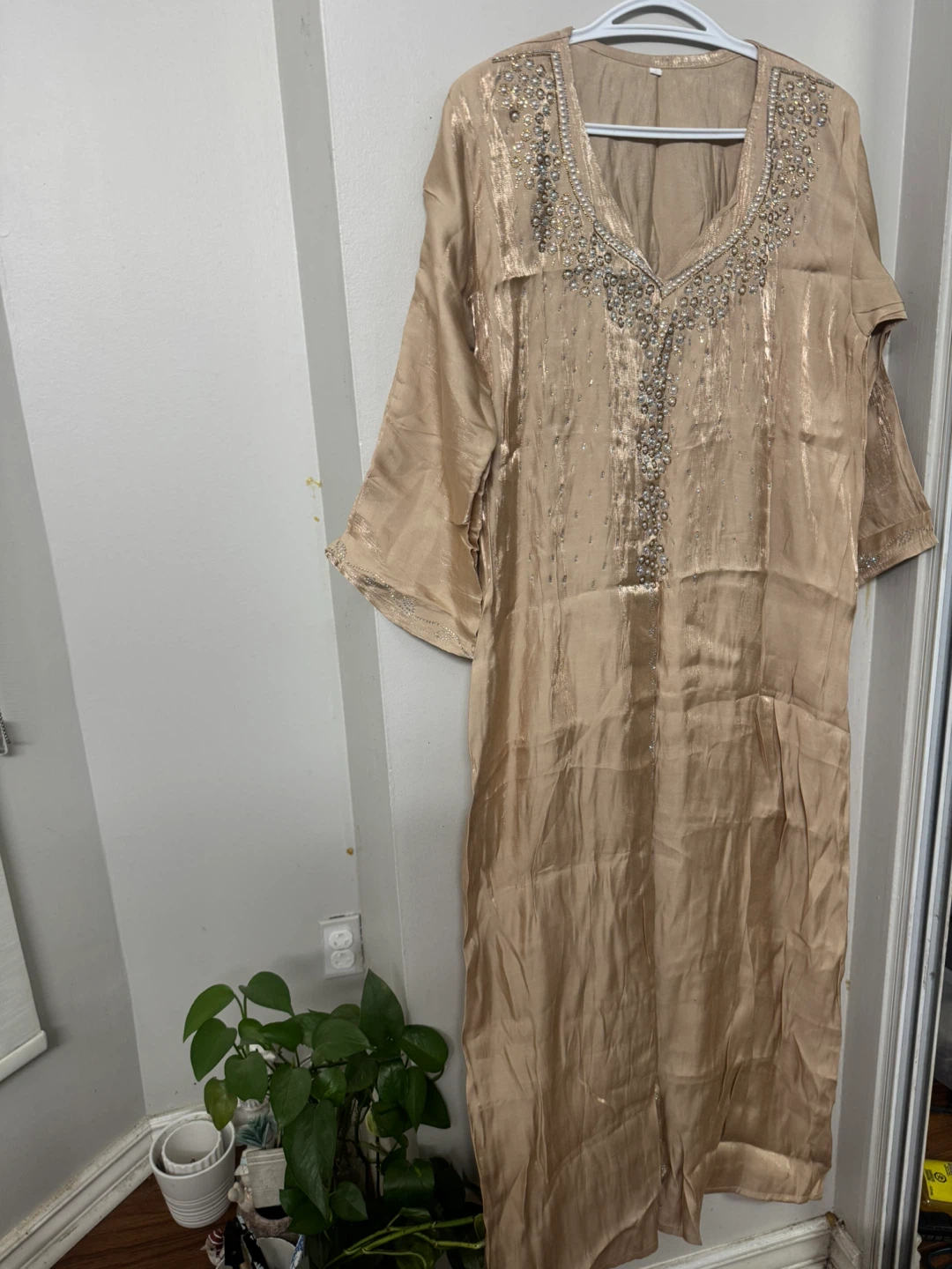 Silk Embellished Beige Kaftan New