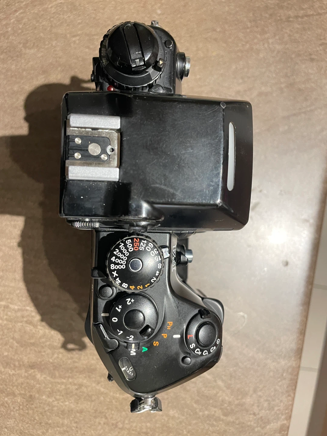 Nikon F4S 35mm Film Camera Body with MB-21 Battery Pack - photo 4