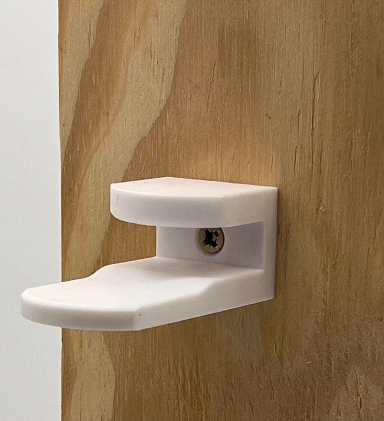 🧢 Space-Saving Hat Holder – Multiple Colours