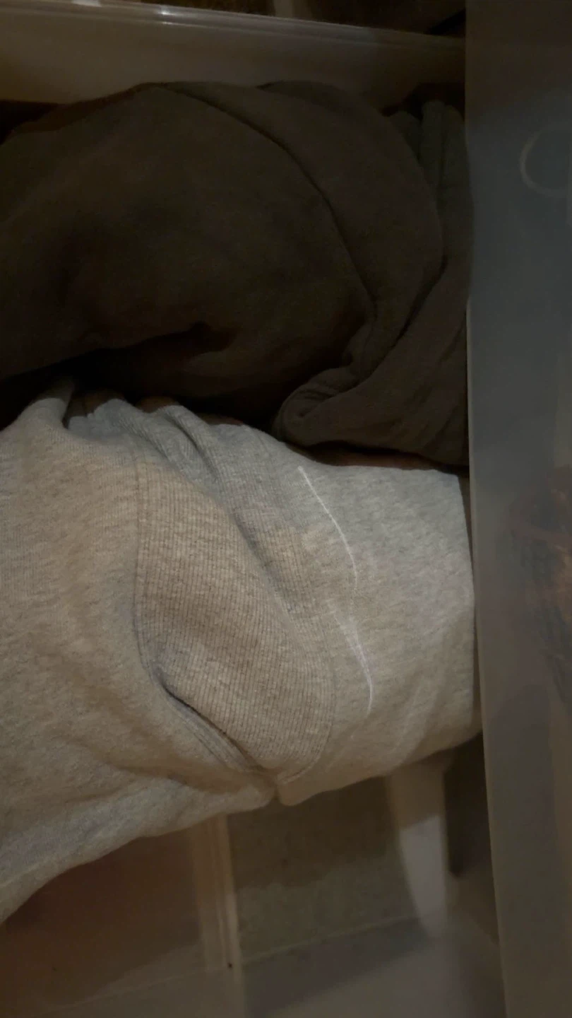 Aritzia hoodies and zip up’s - photo 3