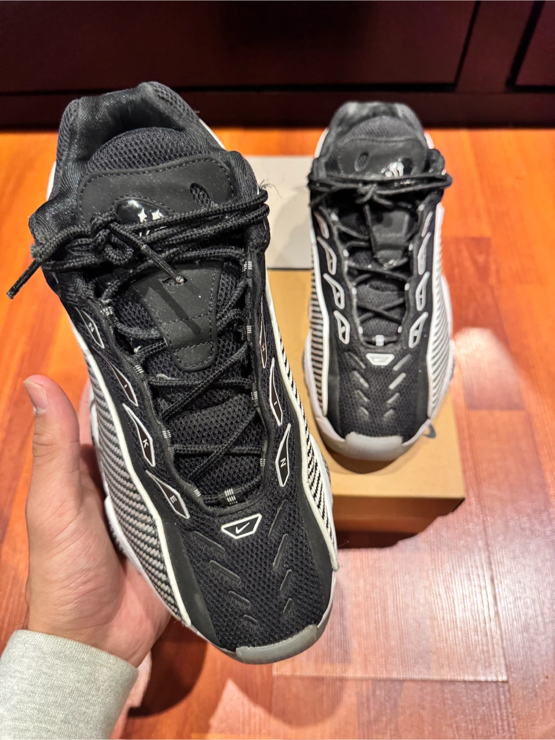 Nike Nocta Glides - photo 2