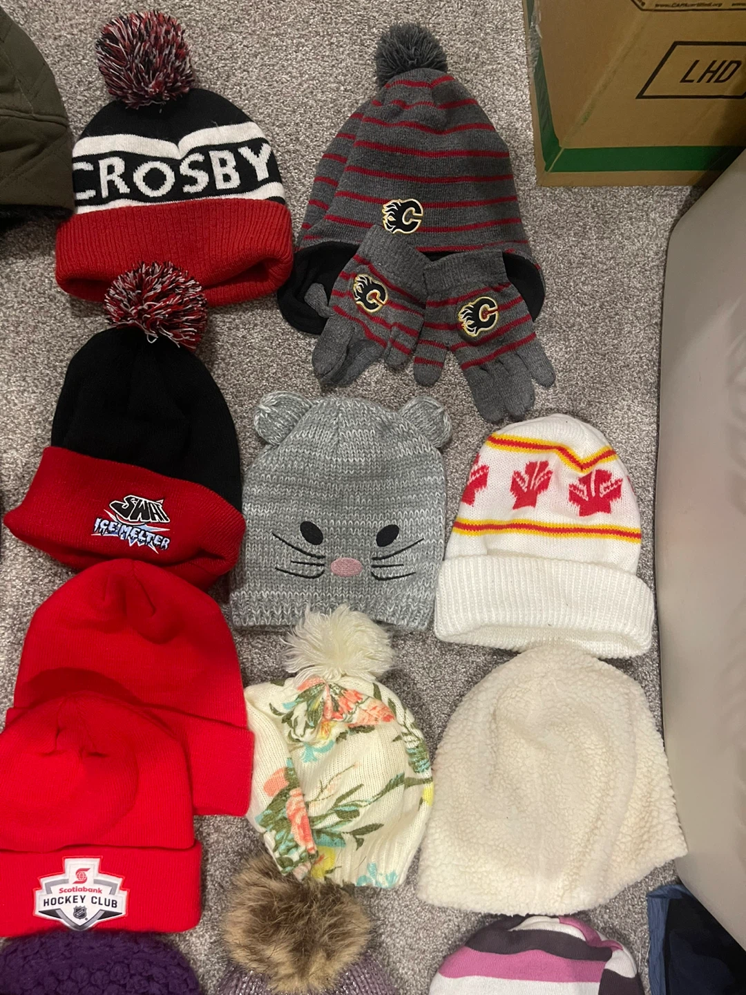 Kids winter hats, scarves and gloves