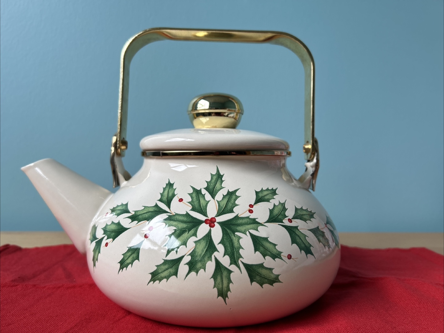 Lenox Holiday Tea Kettle 1.88qt