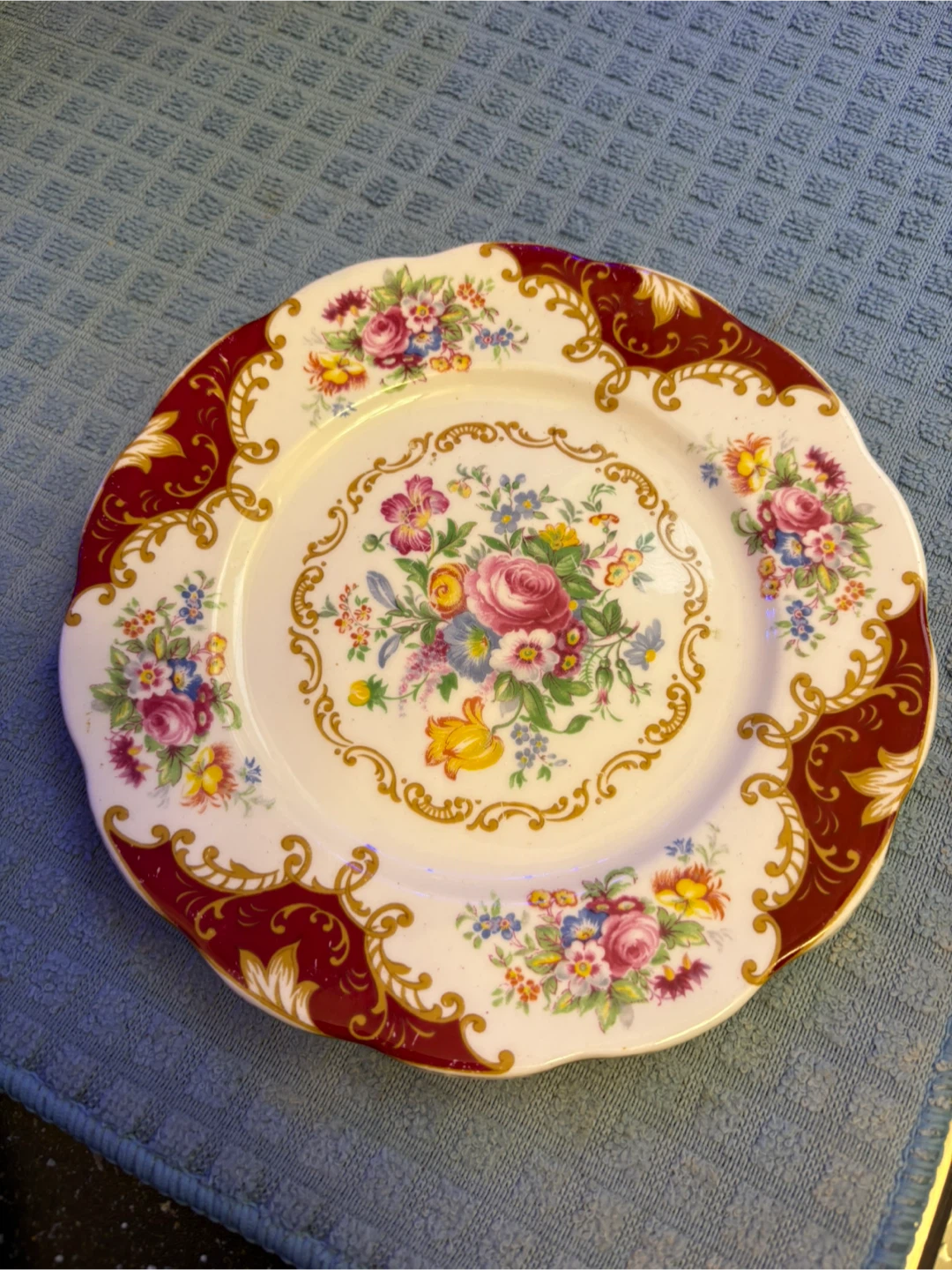 Vintage Royal Albert Canterbury Lunch Plate