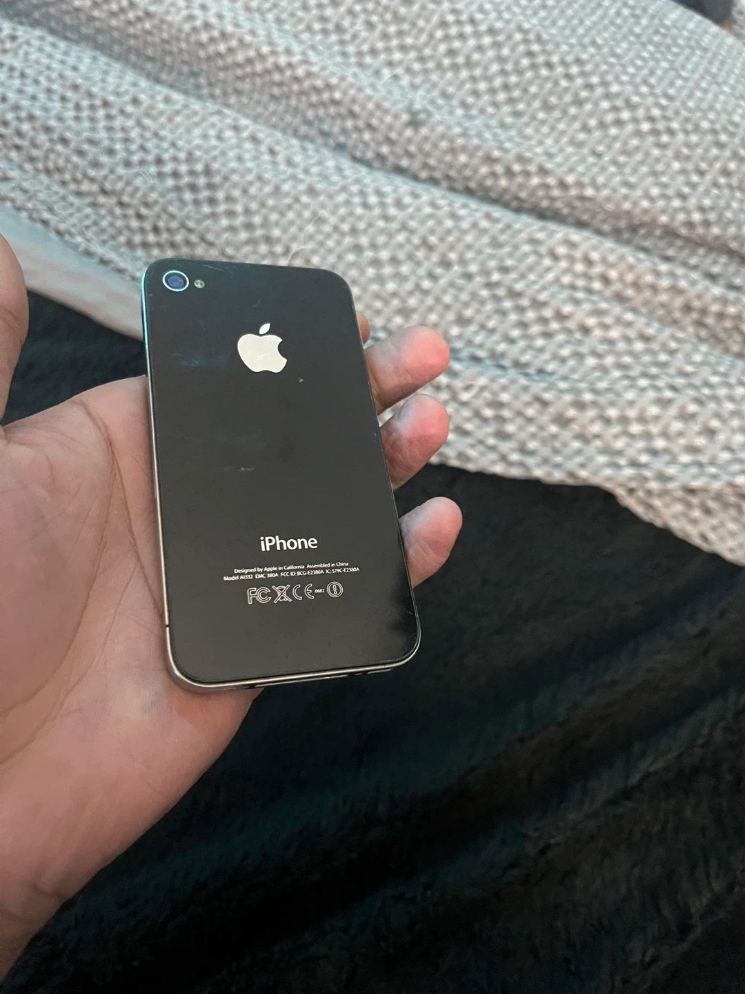 Apple iPhone 4 - photo 3