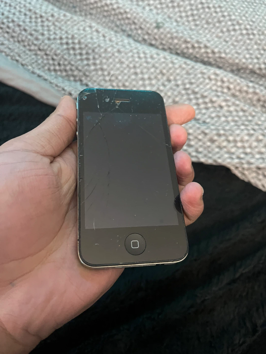 Apple iPhone 4