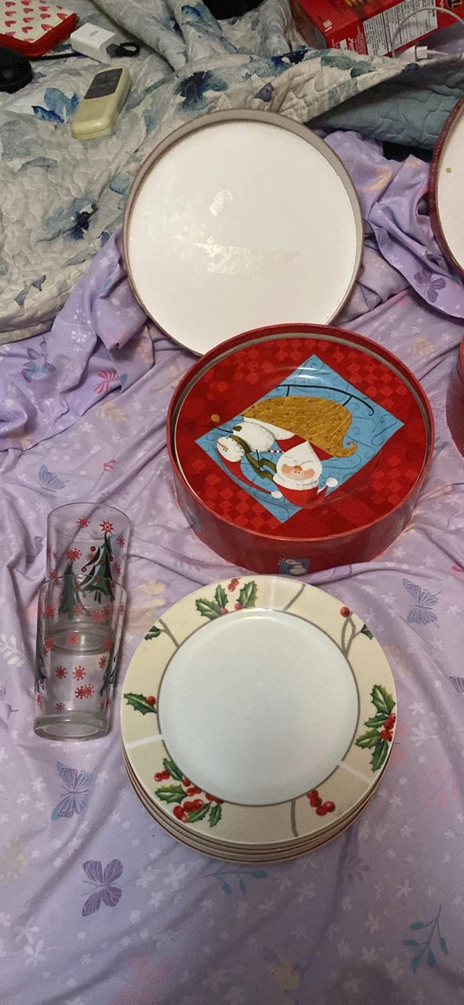 Christmas Themed Plates and Glasses Set