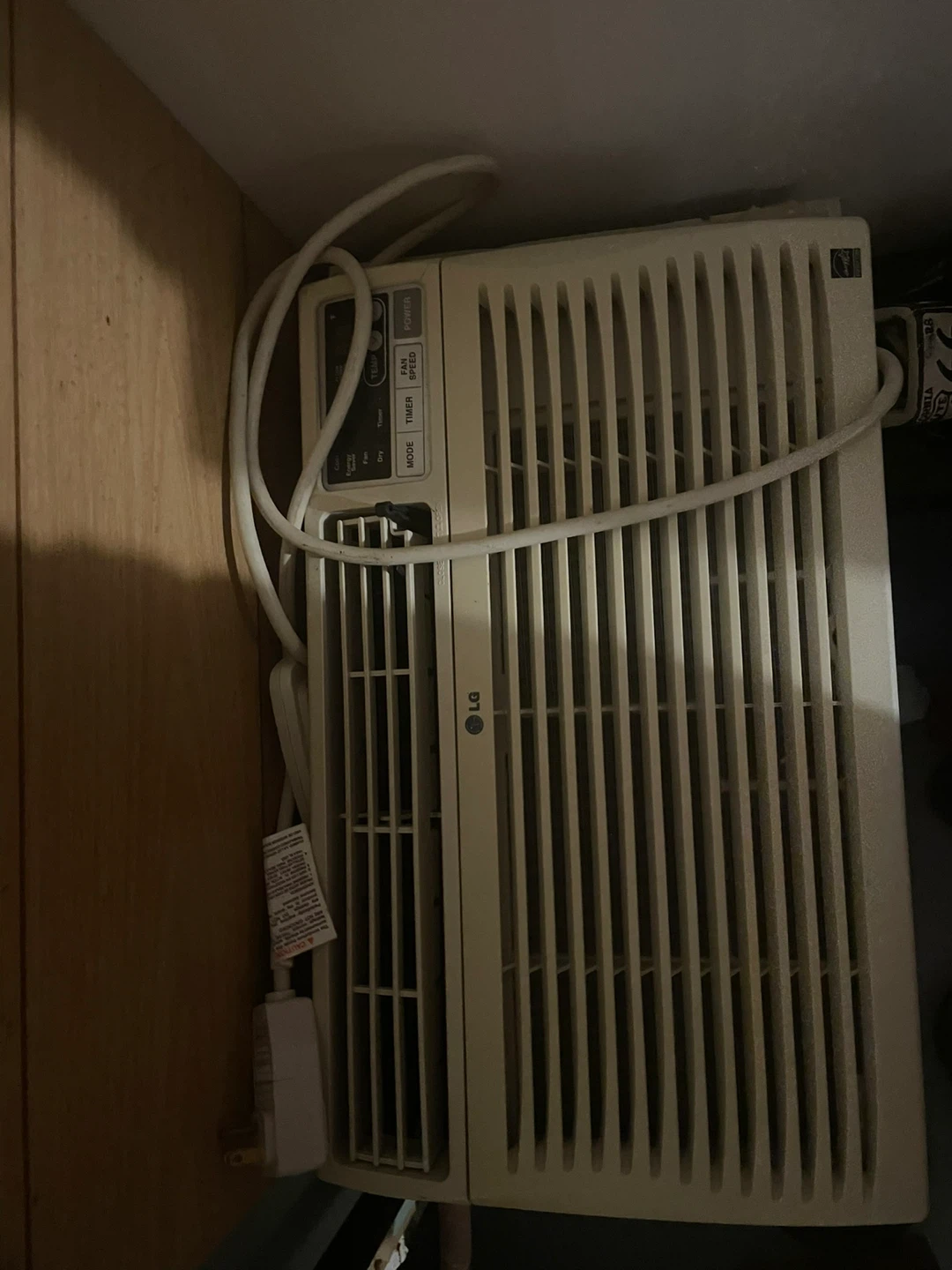 LG Window Air Conditioner - photo 2