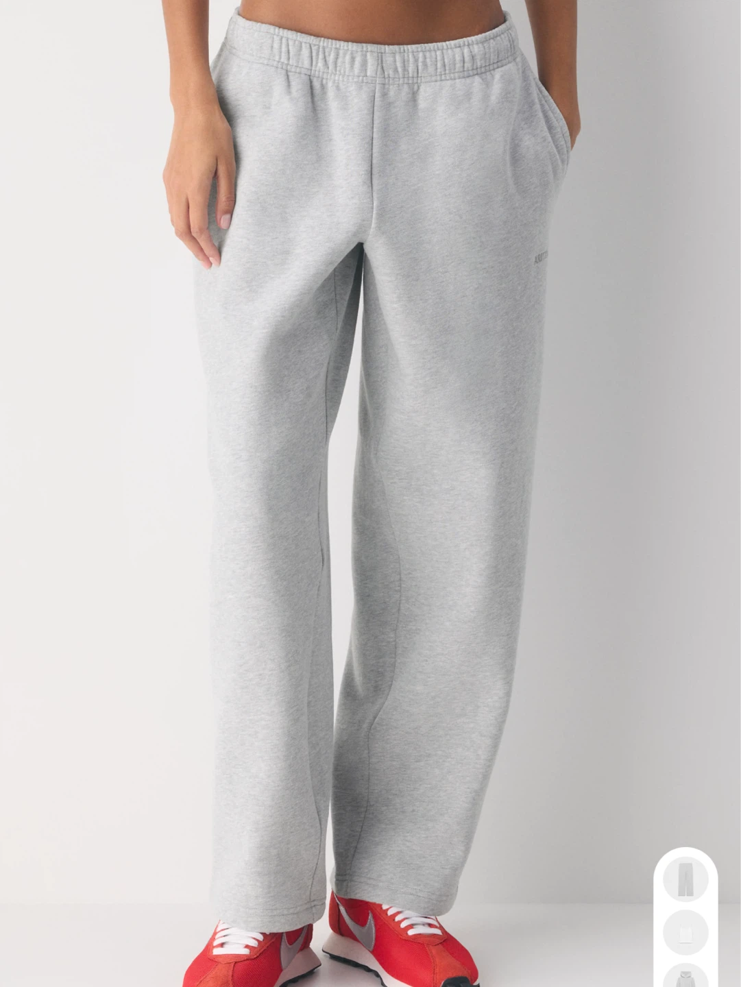 NEW LOOKING Aritzia Grey Heather Chrome Sweatpants Mega Medium