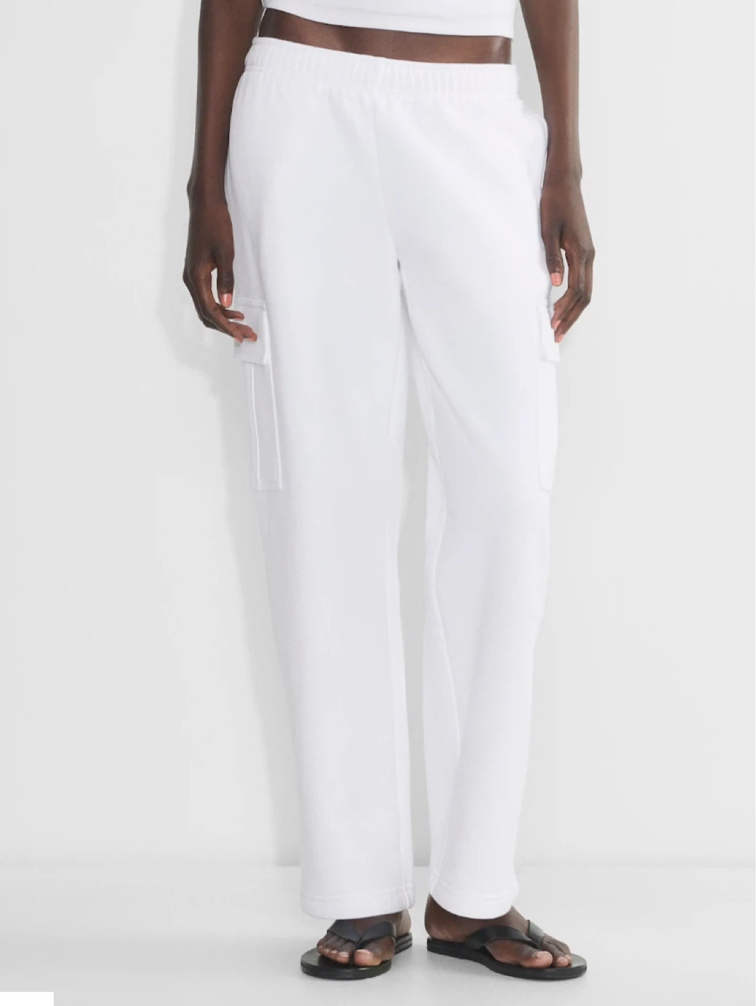 NEW LOOKING Aritzia White Sweatpants Mega Small