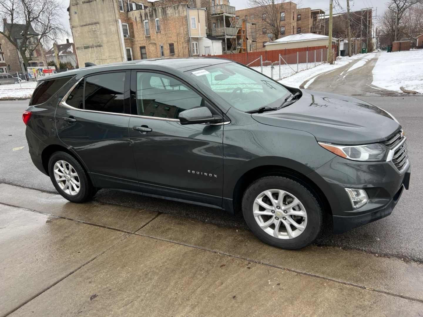 Used Dark Gray Chevrolet Equinox SUV 2019 - photo 2