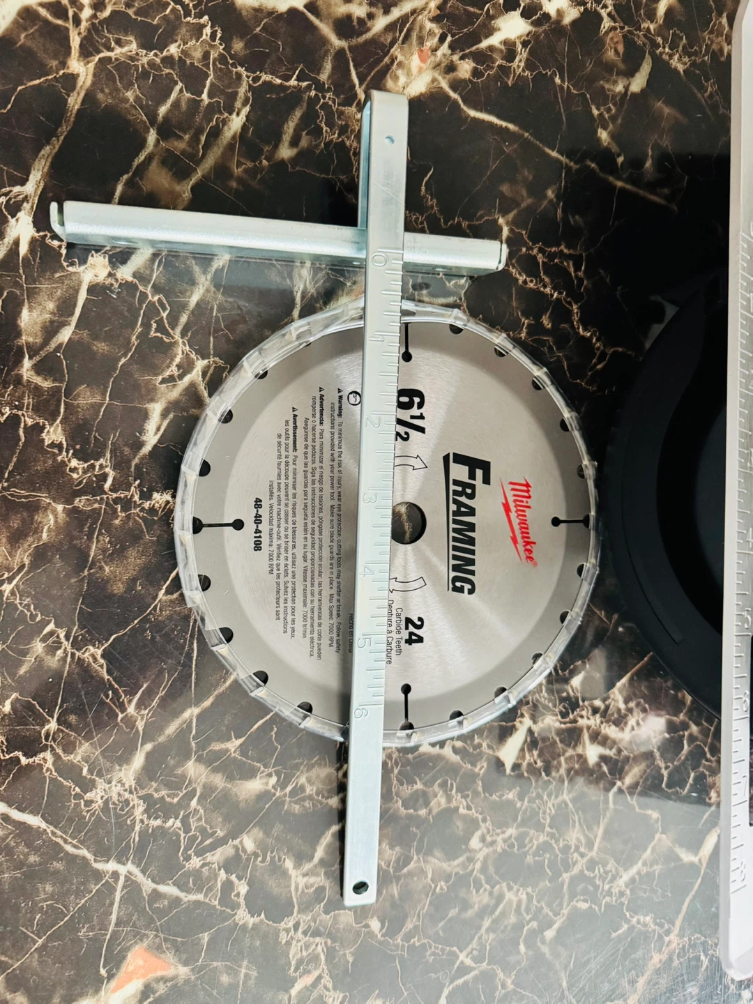 Milwaukee Circular Saw (new) - photo 2
