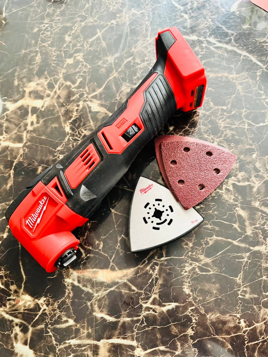 Milwaukee M18 Cordless Oscillating Multi-Tool