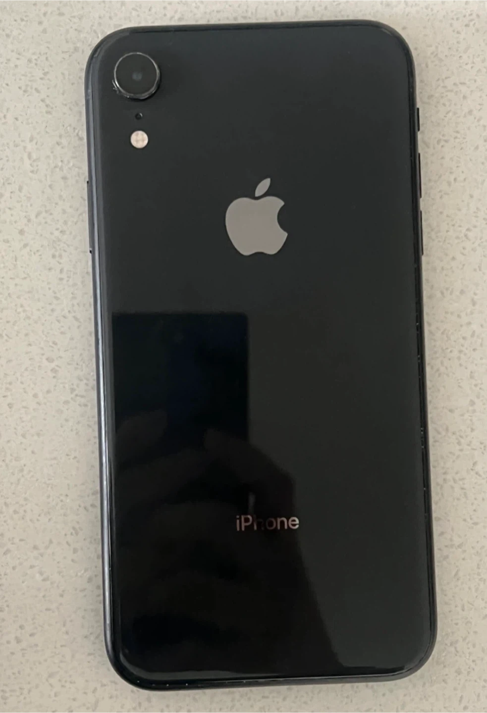 Apple iPhone XR - 64GB - battery health is 84% - photo 2
