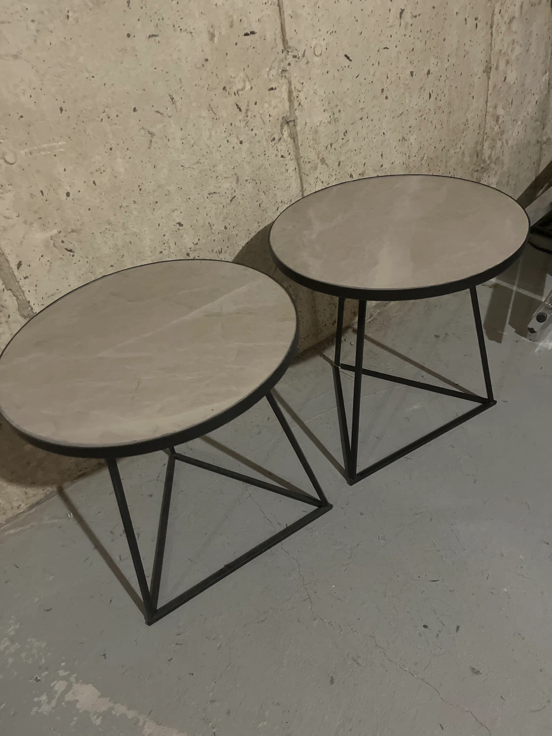 Set of 2 Round Side Tables Marble Look - photo 3
