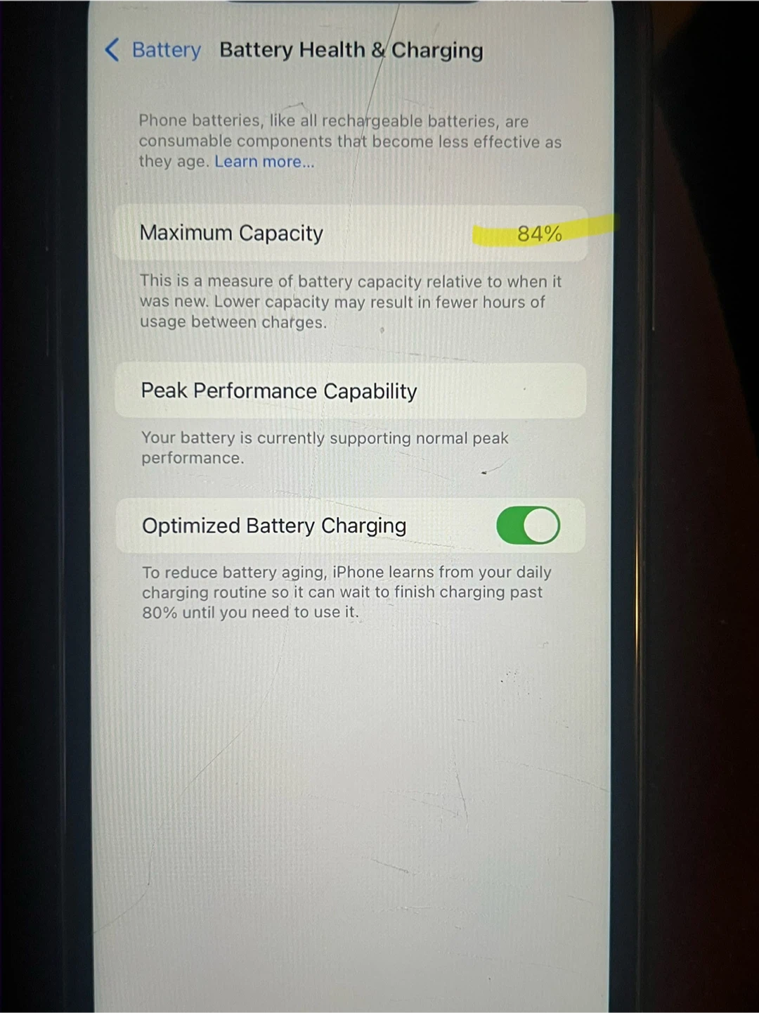 iPhone XR - Black - 64GB- battery health 84% - photo 4
