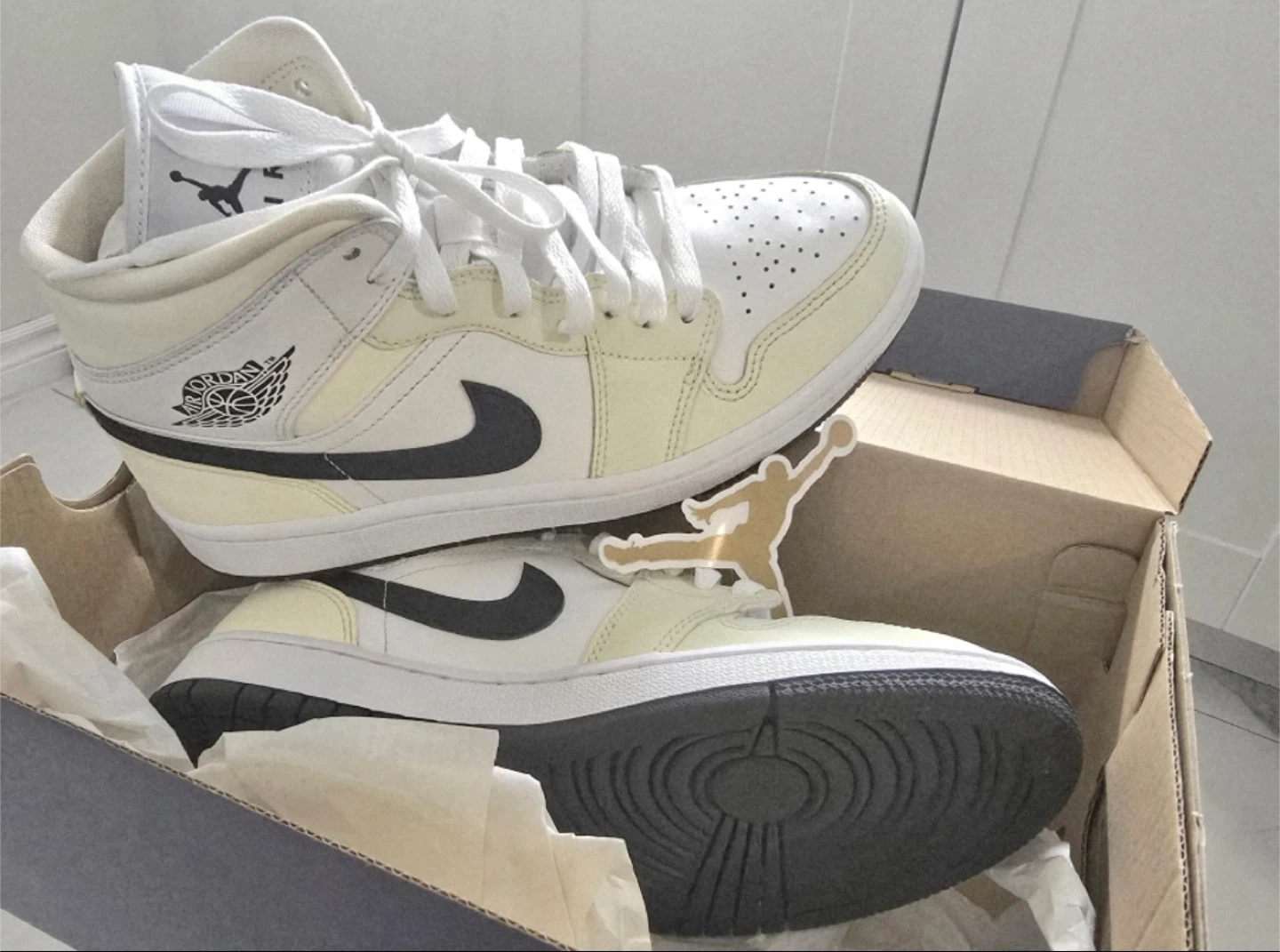 Air Jordan 1 Mid Coconut Milk