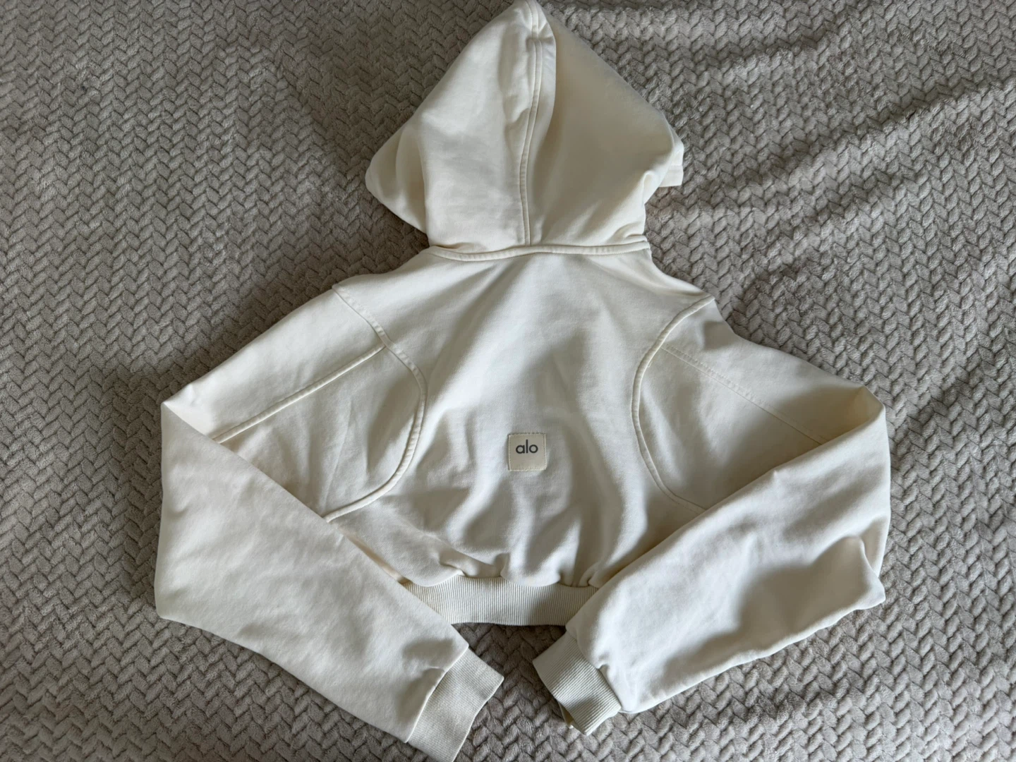 Alo Yoga Cropped Zip-Up Hoodie - Ivory - photo 3