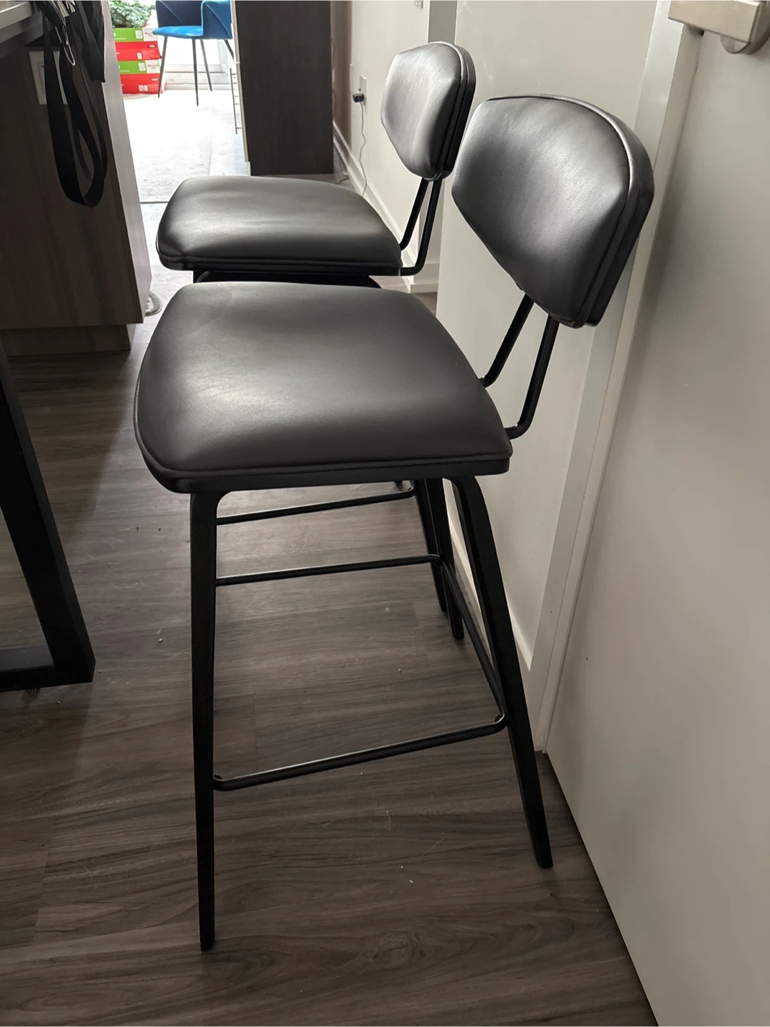 Set of 2 Black Faux Leather Bar Stools - photo 2