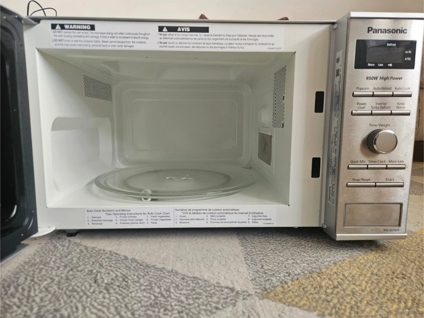 Panasonic Microwave (Not working) - photo 2