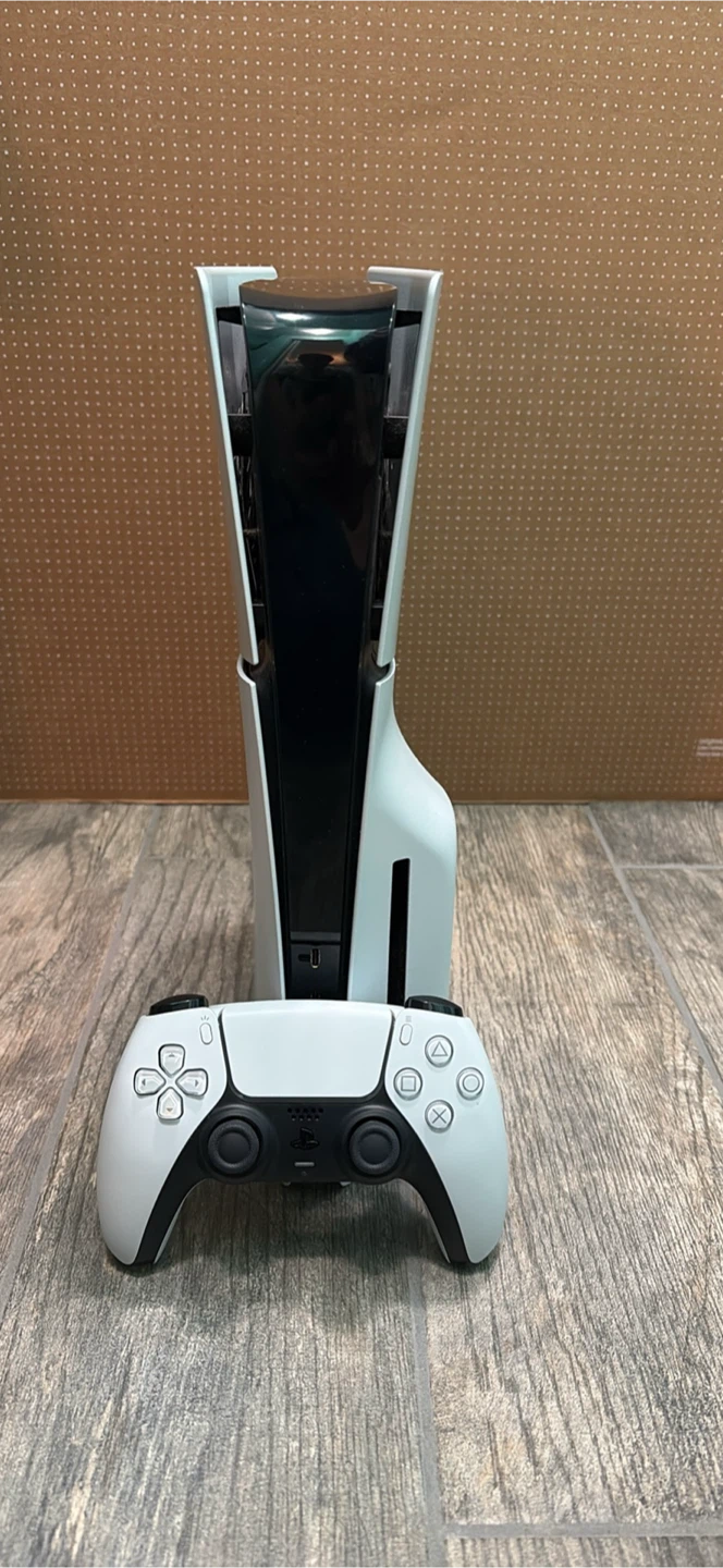 Sony PlayStation 5 PS5 Console with Controller & Fortnite Bundle - photo 3