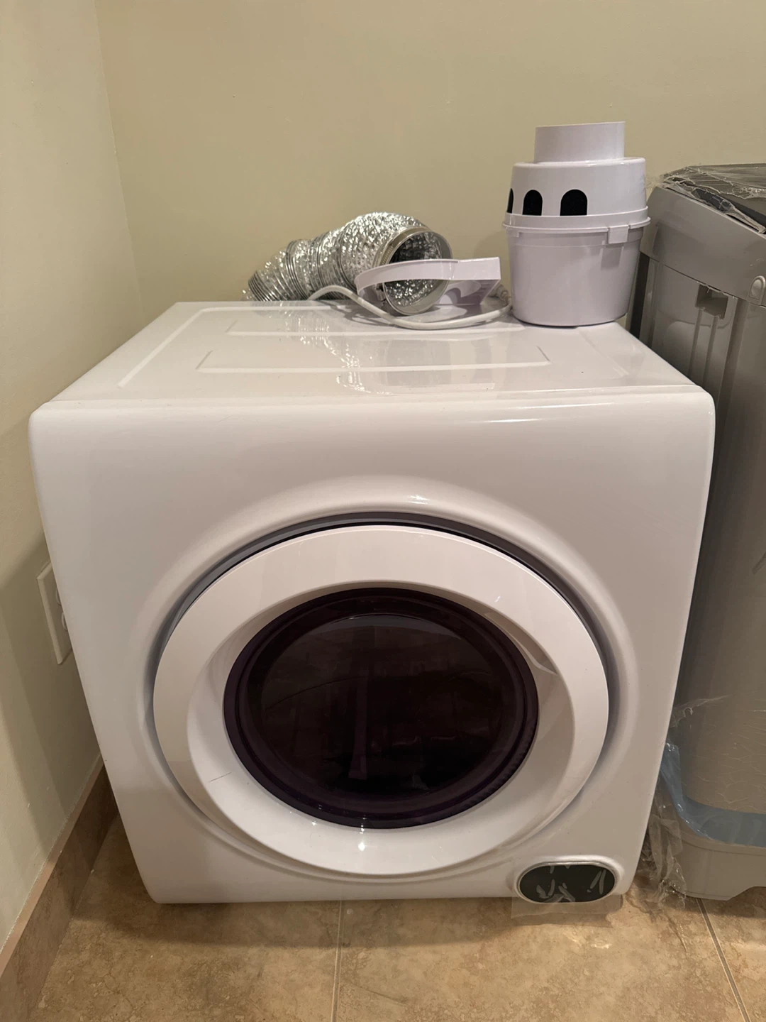 Compact White Clothes Dryer