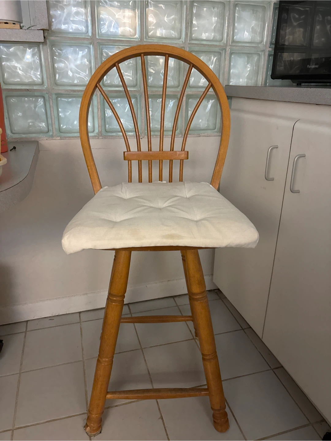 2 Wooden Bar Stools with White Cushions - photo 2