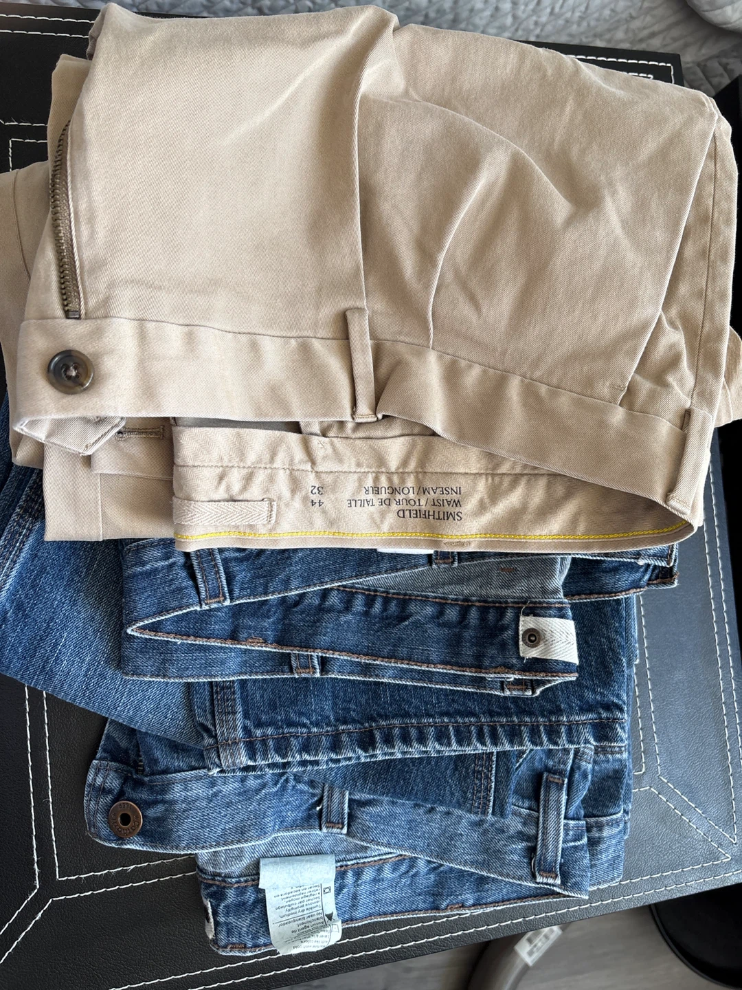 3 pcs Carhartt men’s jeans and nanana pant - photo 2