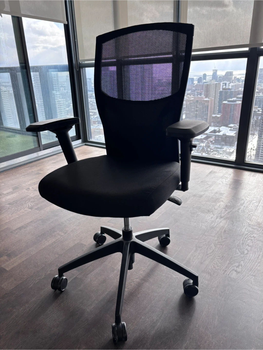 Ergonomic office chair with mesh back - photo 5