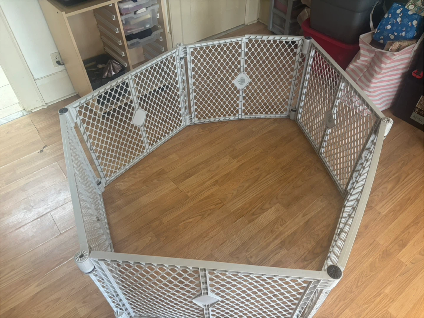 White Plastic Playpen PICK UP TODAY