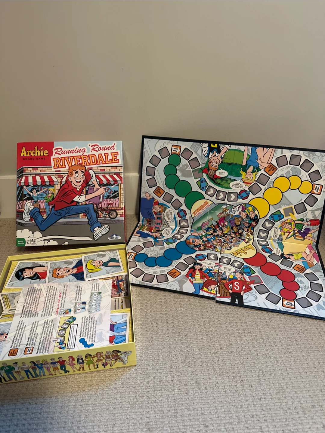 Archie Comics Running Round Riverdale Board Game - photo 2