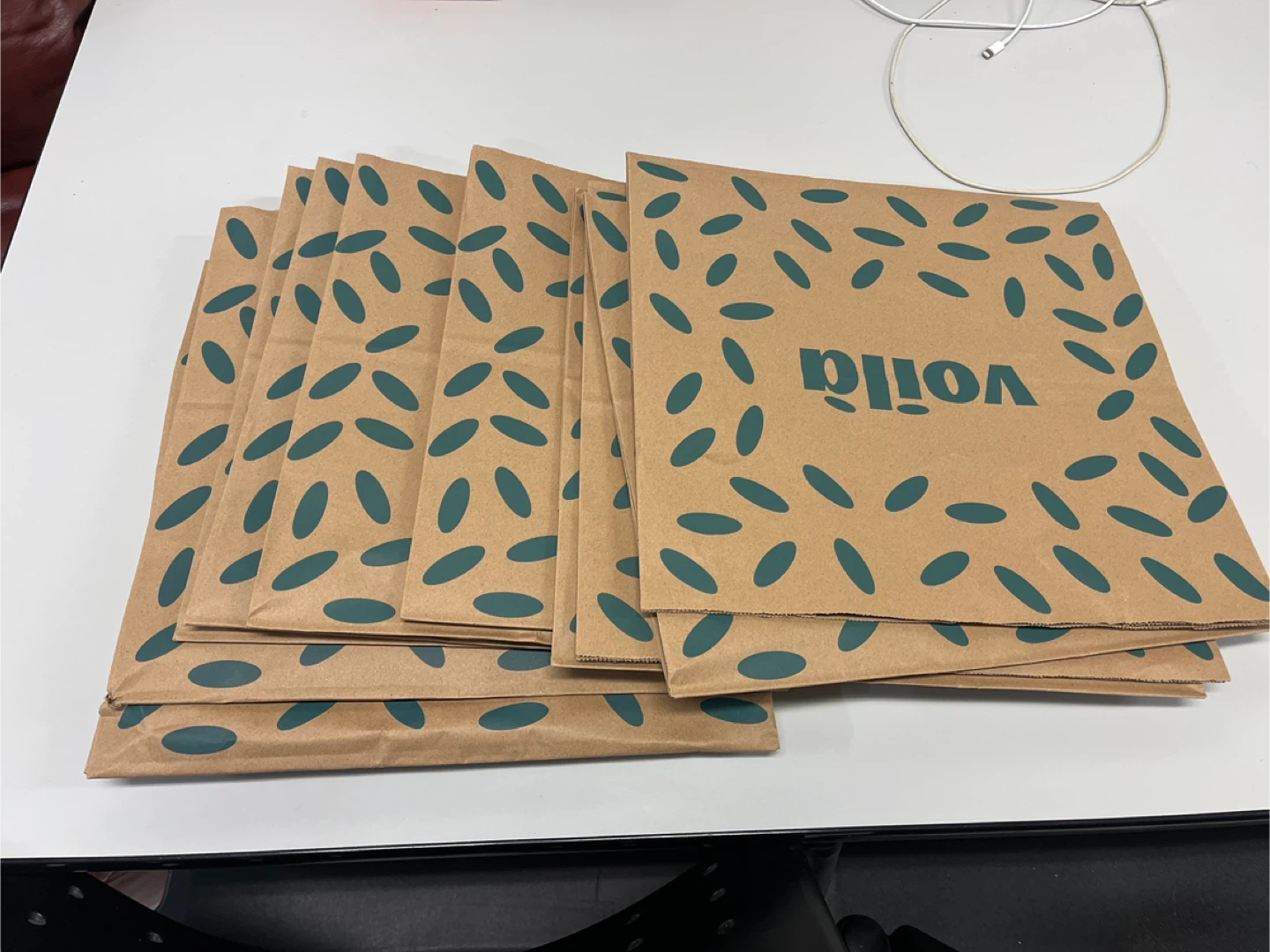 Voilà Paper Gift Bags - Set of 7
