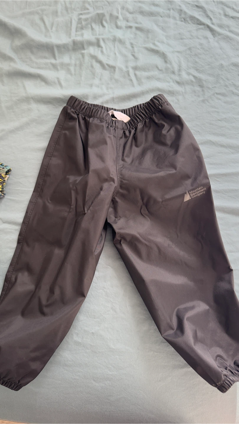 MEC Children's Rain Jacket Size 3 - photo 3