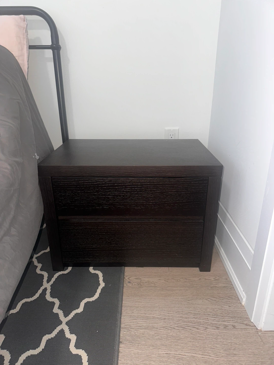 Dark Brown 2-Drawer Nightstand set of 2