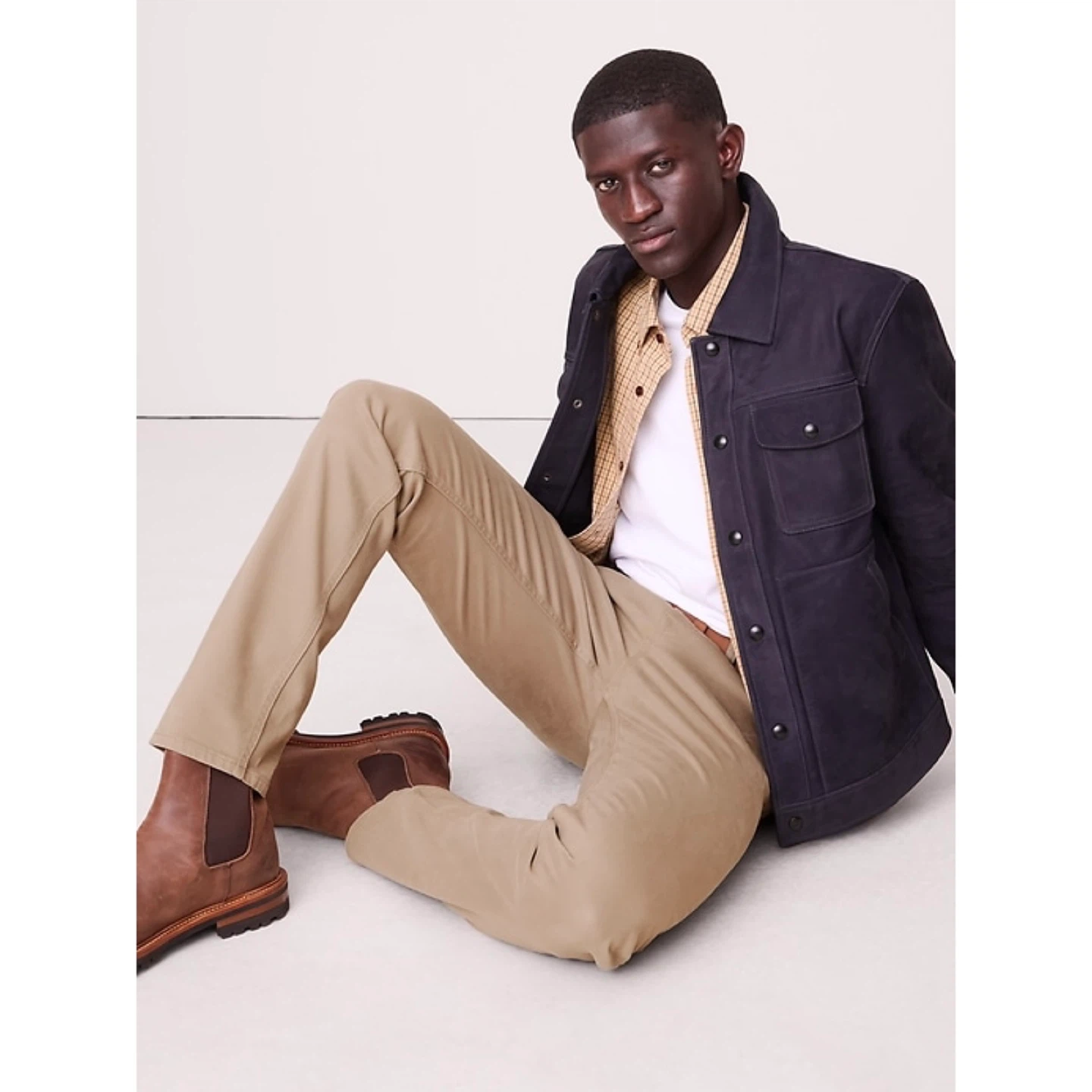 Banana Republic Slim Twill Traveler Pants in Khaki - photo 3