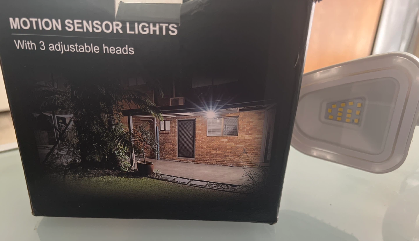 MEIKEE Motion Sensor Lights with 3 Adjustable Heads - photo 2