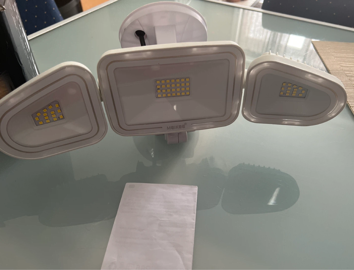 MEIKEE Motion Sensor Lights with 3 Adjustable Heads - photo 3