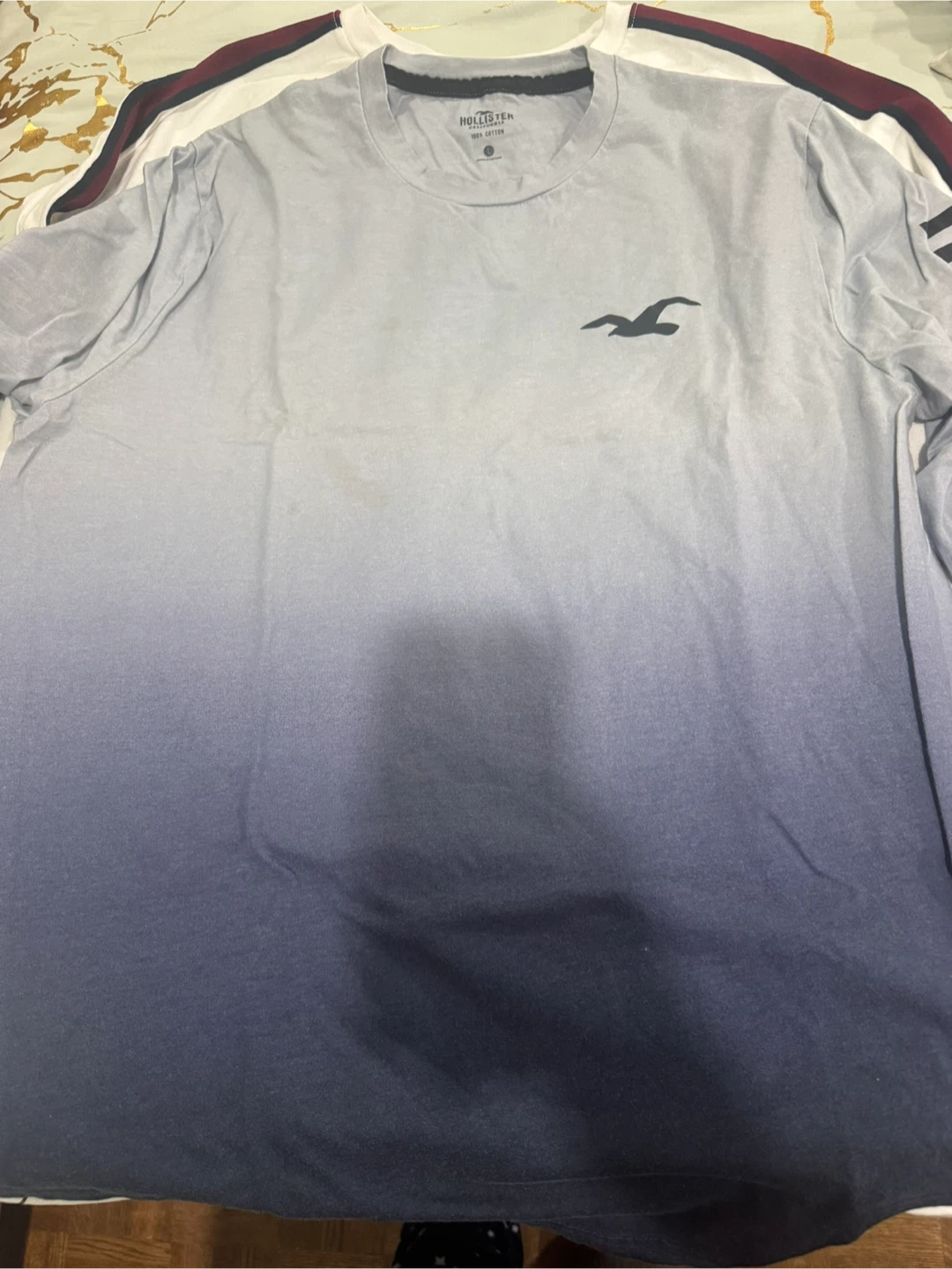 Hollister Long Sleeve T-Shirt - Large - photo 3