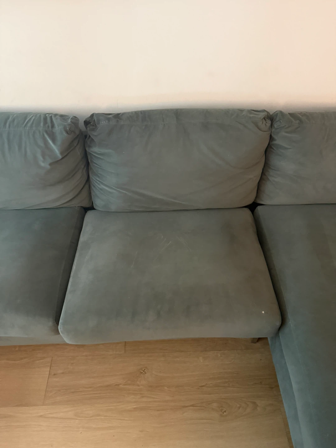 Green  U-shaped couch - photo 3