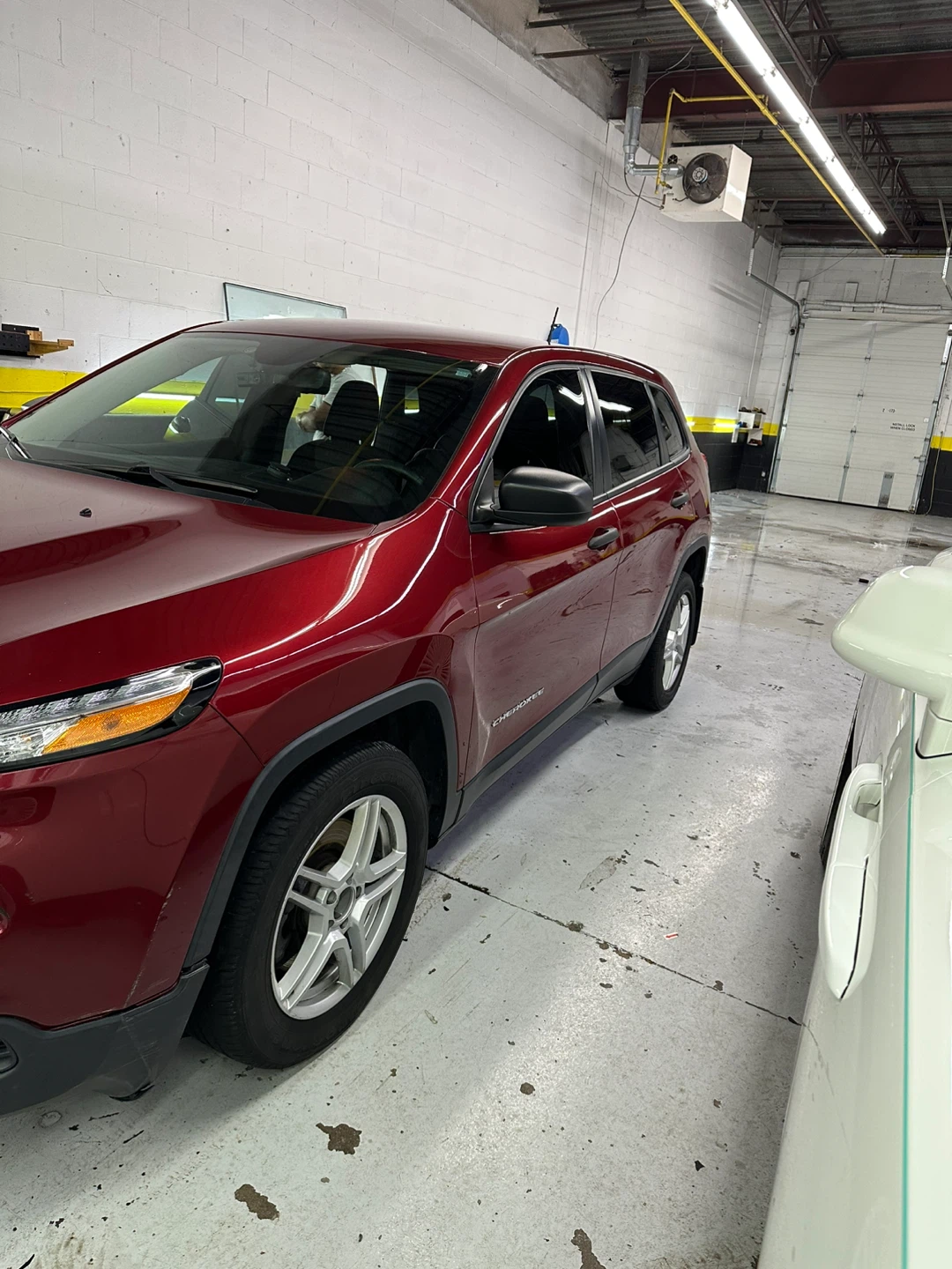 2015 Jeep Cherokee SUV 4x4 urgent sale - photo 2