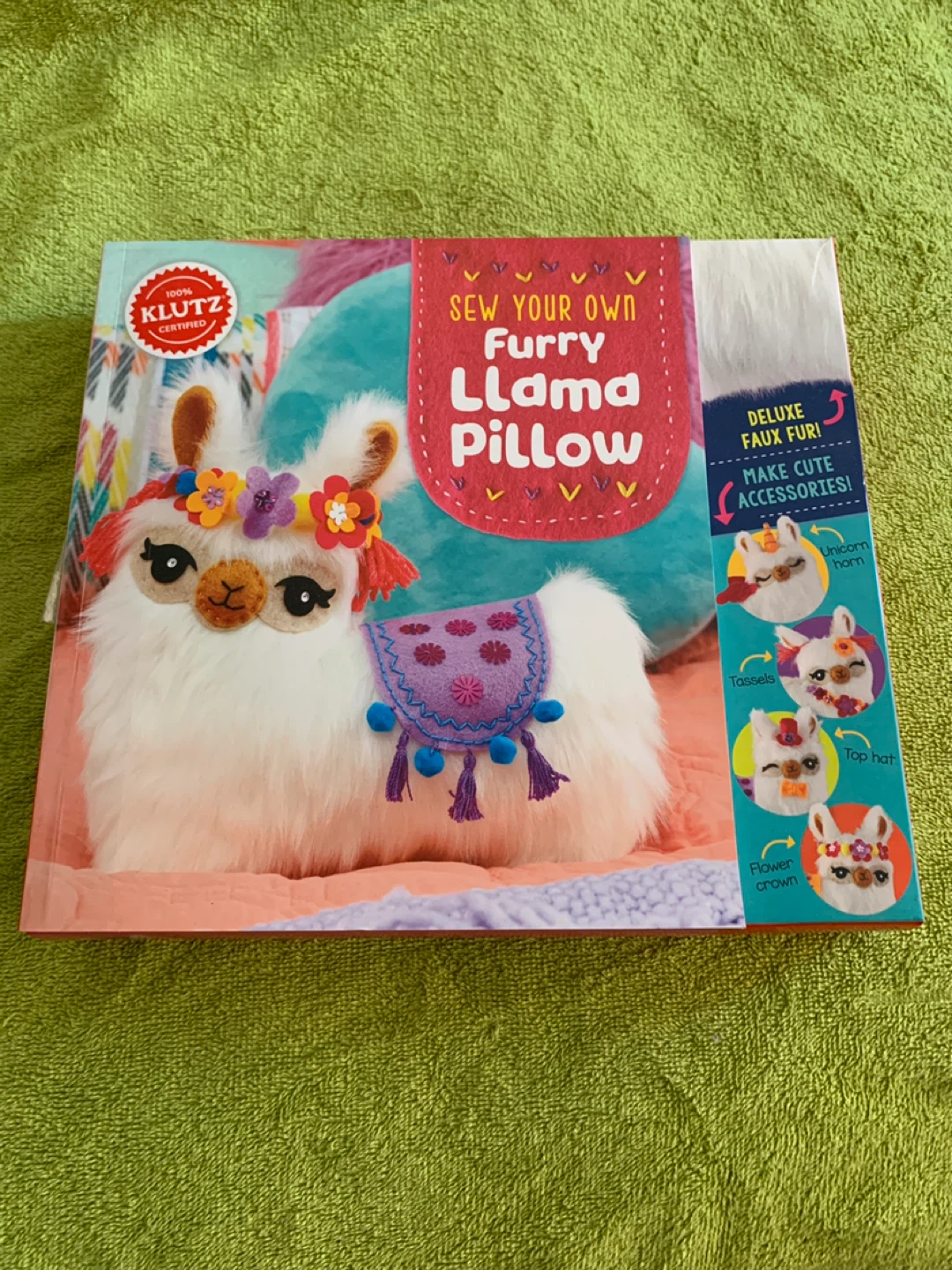 New Klutz Sew Your Own Furry Llama Pillow Craft Kit